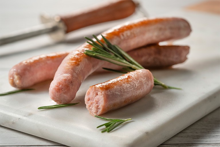 Salchichas frescas elaboradas con proteína funcional